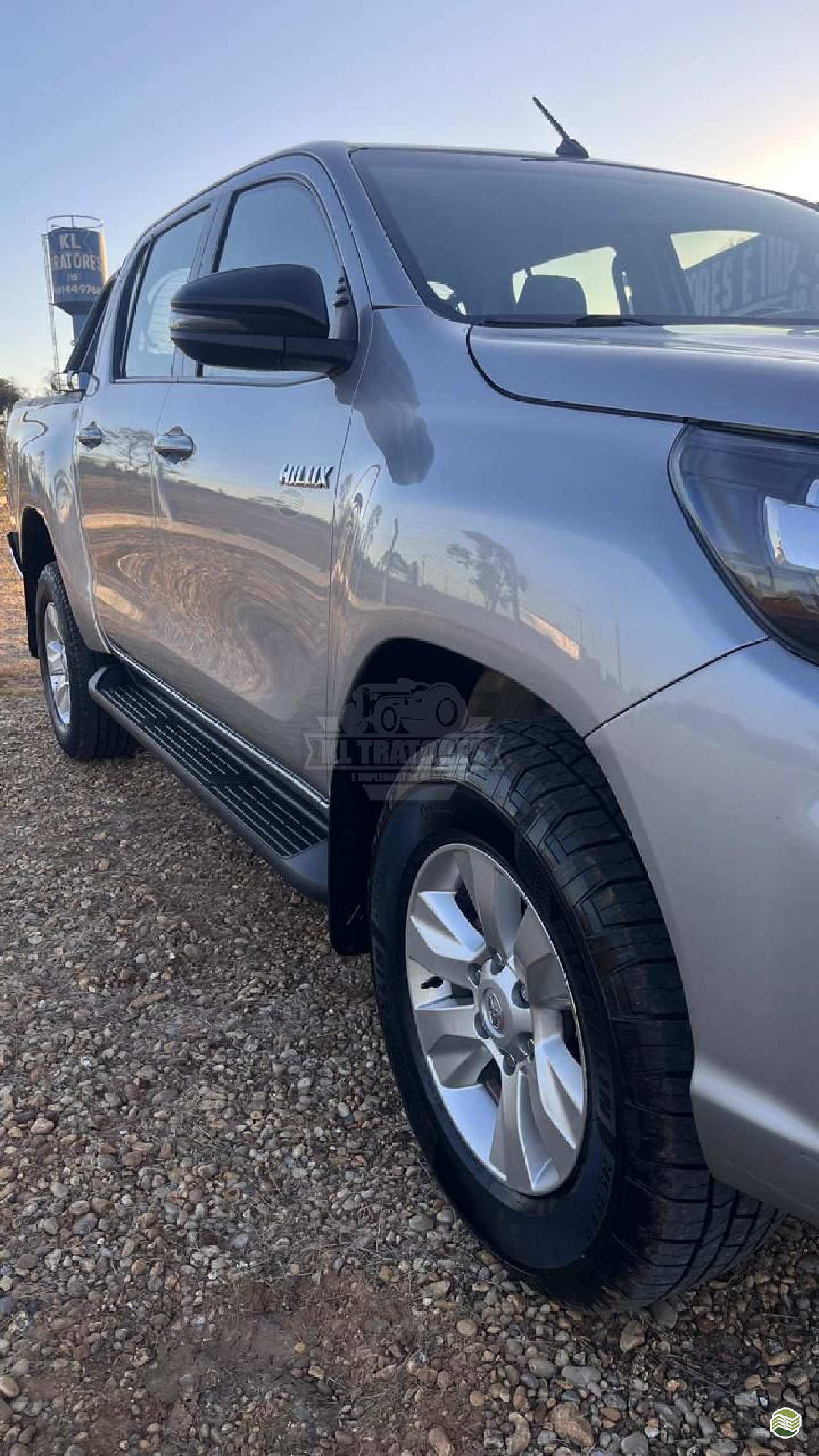CARRO TOYOTA Hilux 2.8 CD KL Tratores PENAPOLIS SÃO PAULO SP